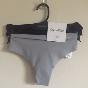 Calvin Klein Seamless Thong Set of 2 Black Gray SM